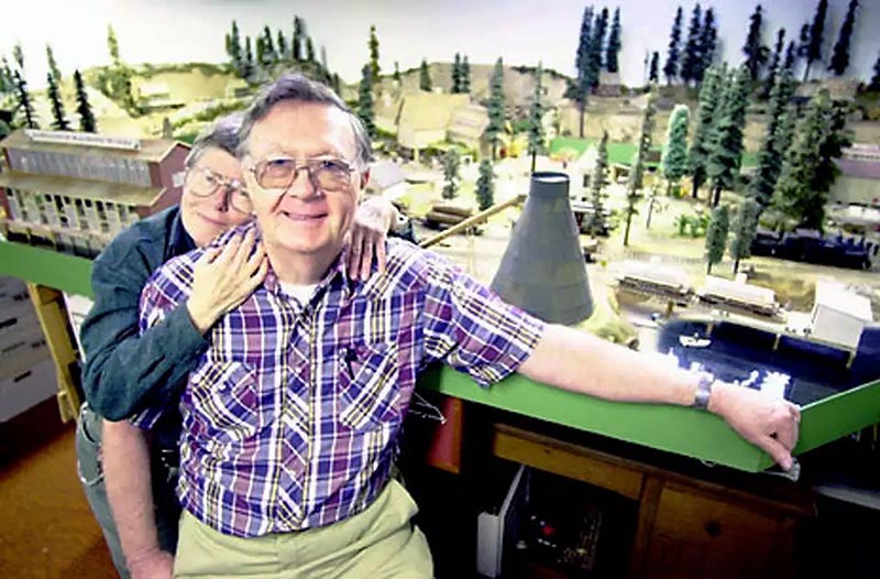 Robert W. Brown, founding editor of Narrow Gauge & Short Line GAZETTE, passes at 93