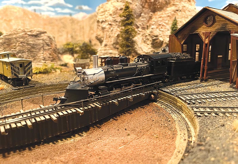 Dual Gauge Turntable for the Cease and Desist Railroad Co.